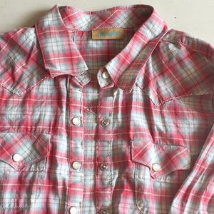 Wrangler front snap top. Girls size XL 12